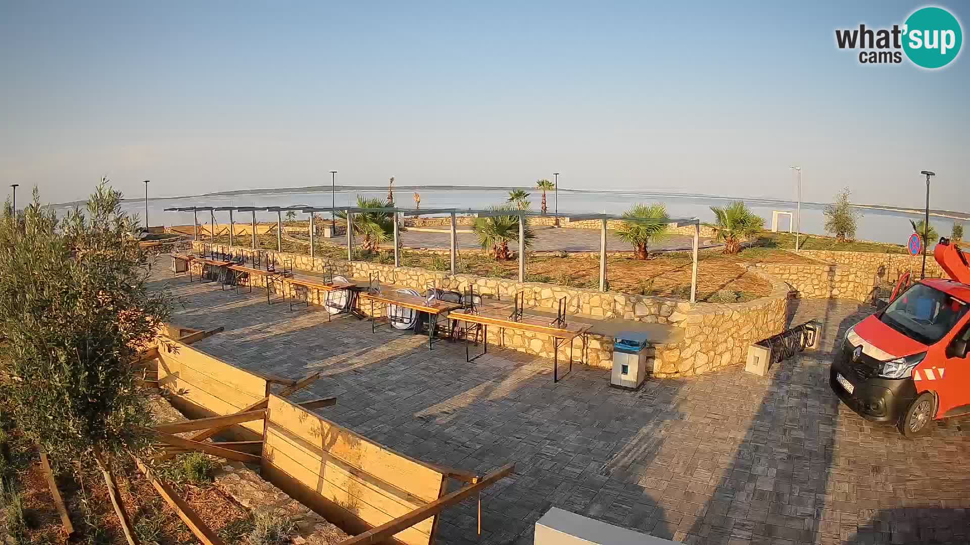 Mandre Summer Stage Webcam – Velika điga | Pag Island