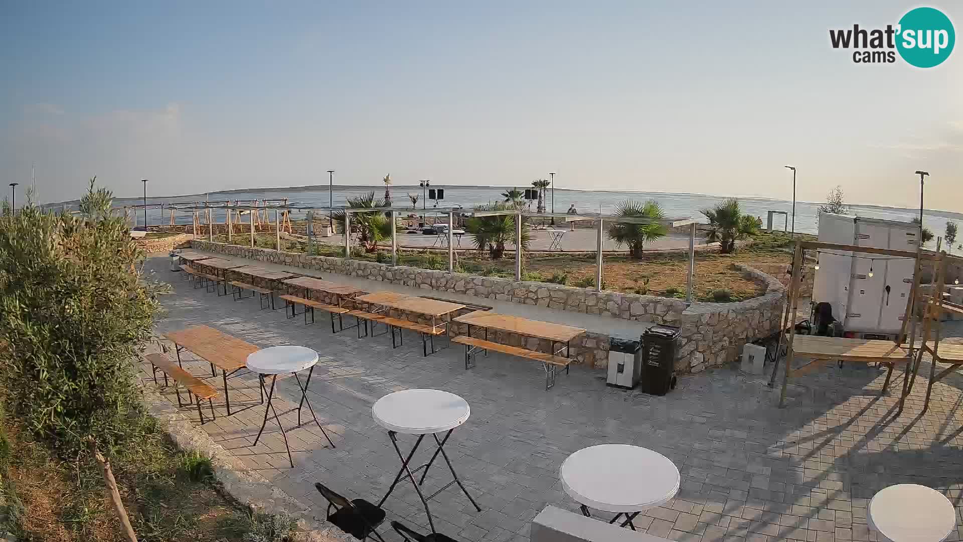 Web kamera Mandre – Ljetna pozornica Velika điga | Otok Pag