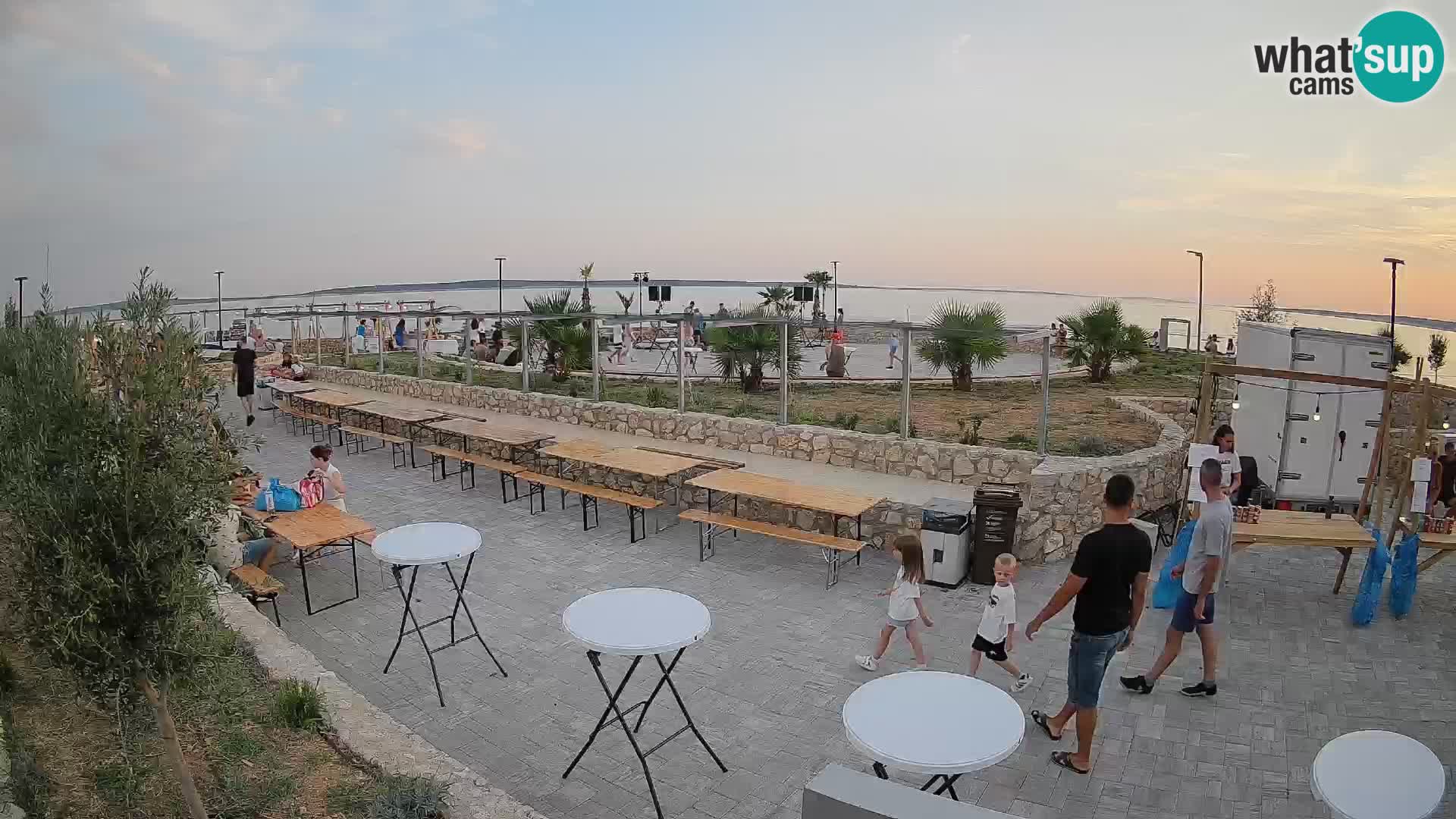 Mandre Summer Stage Webcam – Velika điga | Pag Island