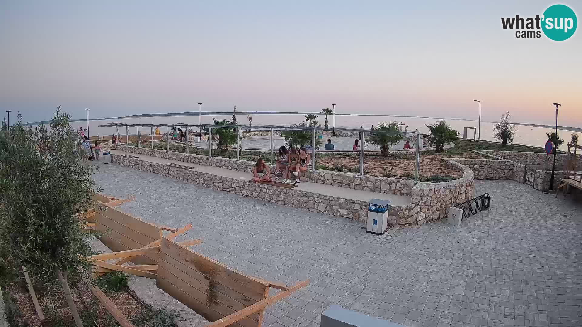 Web kamera Mandre – Ljetna pozornica Velika điga | Otok Pag