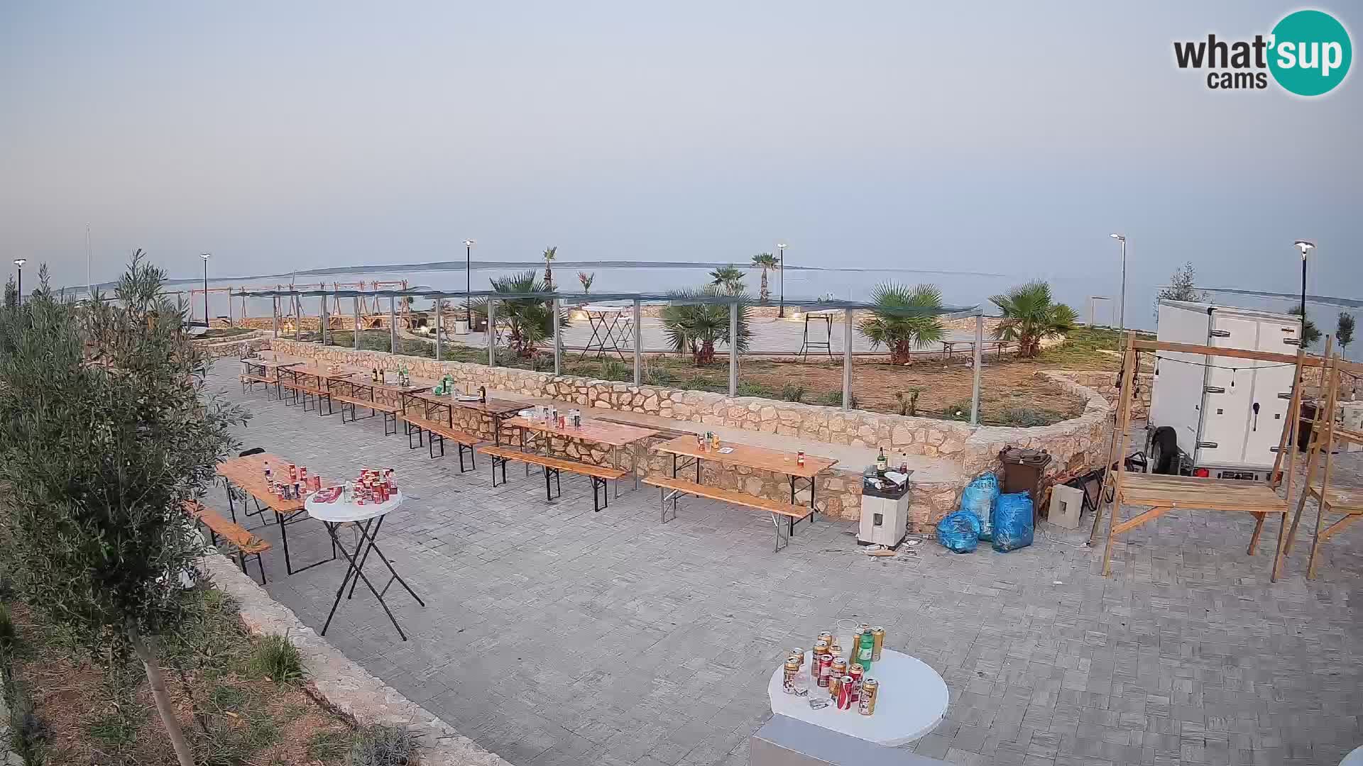 Mandre Summer Stage Webcam – Velika điga | Pag Island