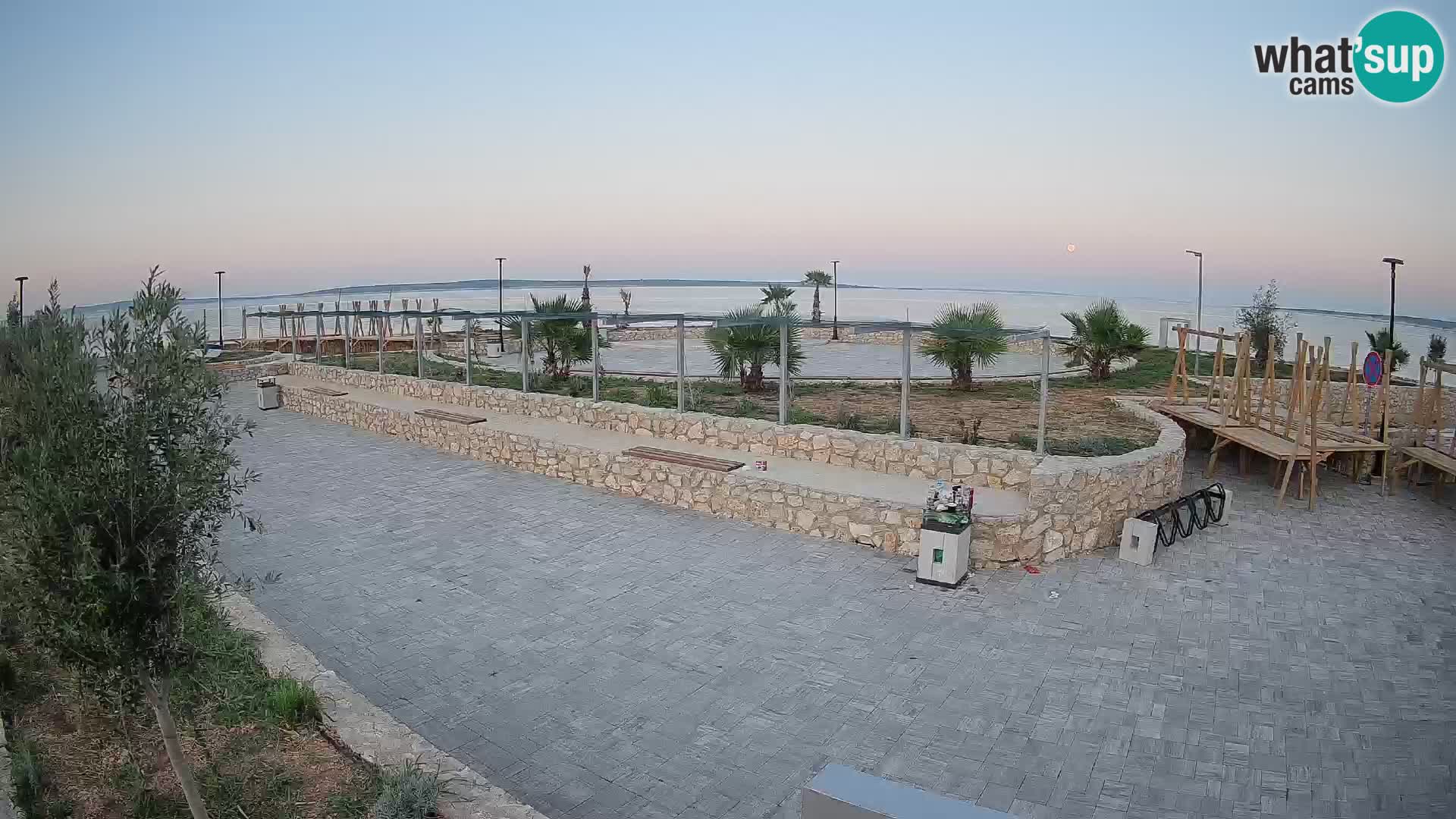 Mandre Summer Stage Webcam – Velika điga | Pag Island