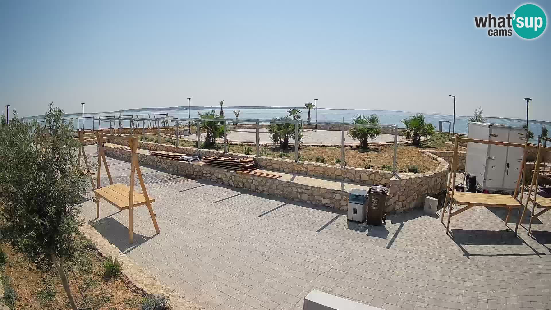 Web kamera Mandre – Ljetna pozornica Velika điga | Otok Pag