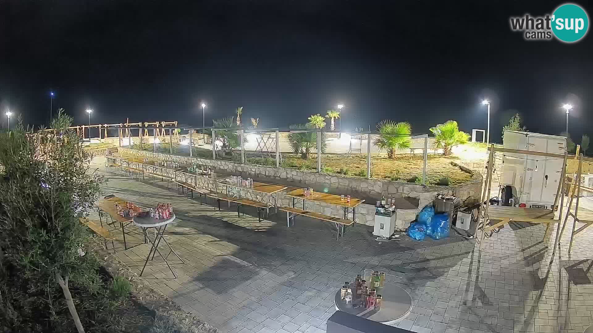 Mandre Summer Stage Webcam – Velika điga | Pag Island
