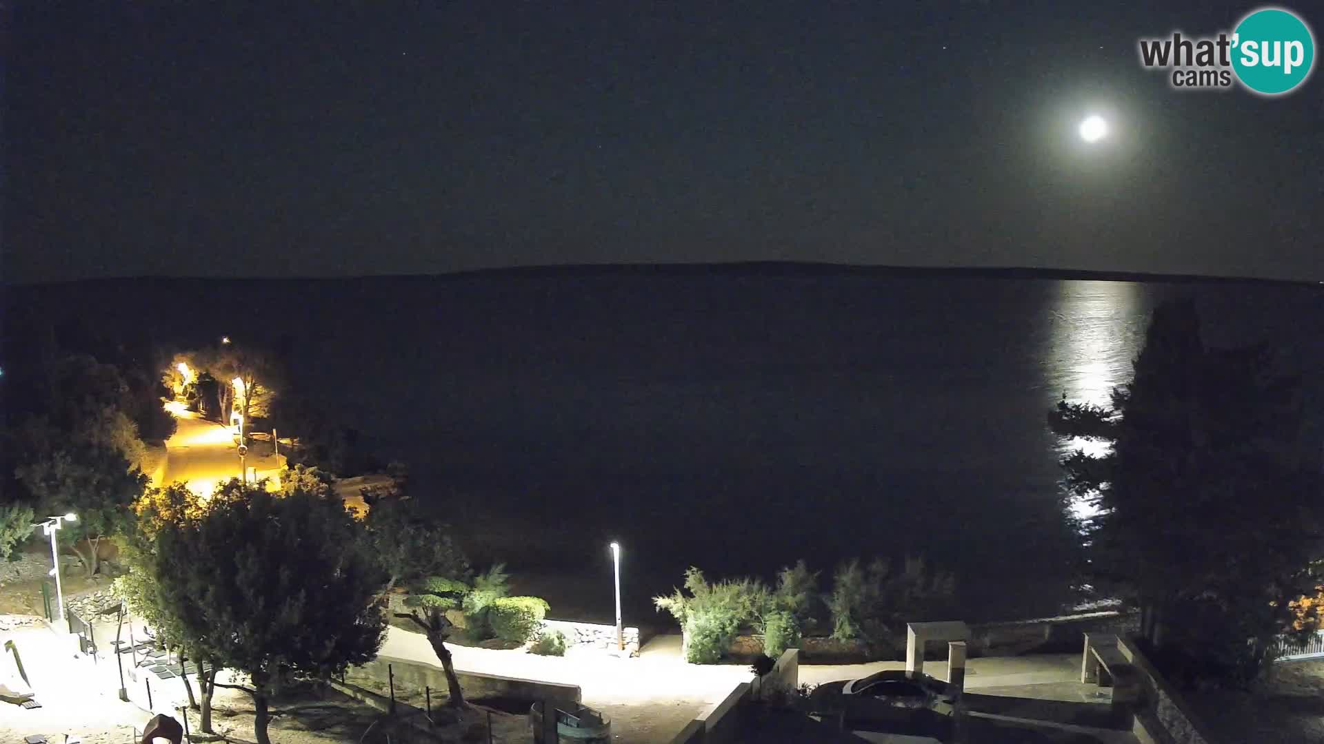 Spletna kamera Plaža Male Mandre – Pogled v živo z otoka Pag