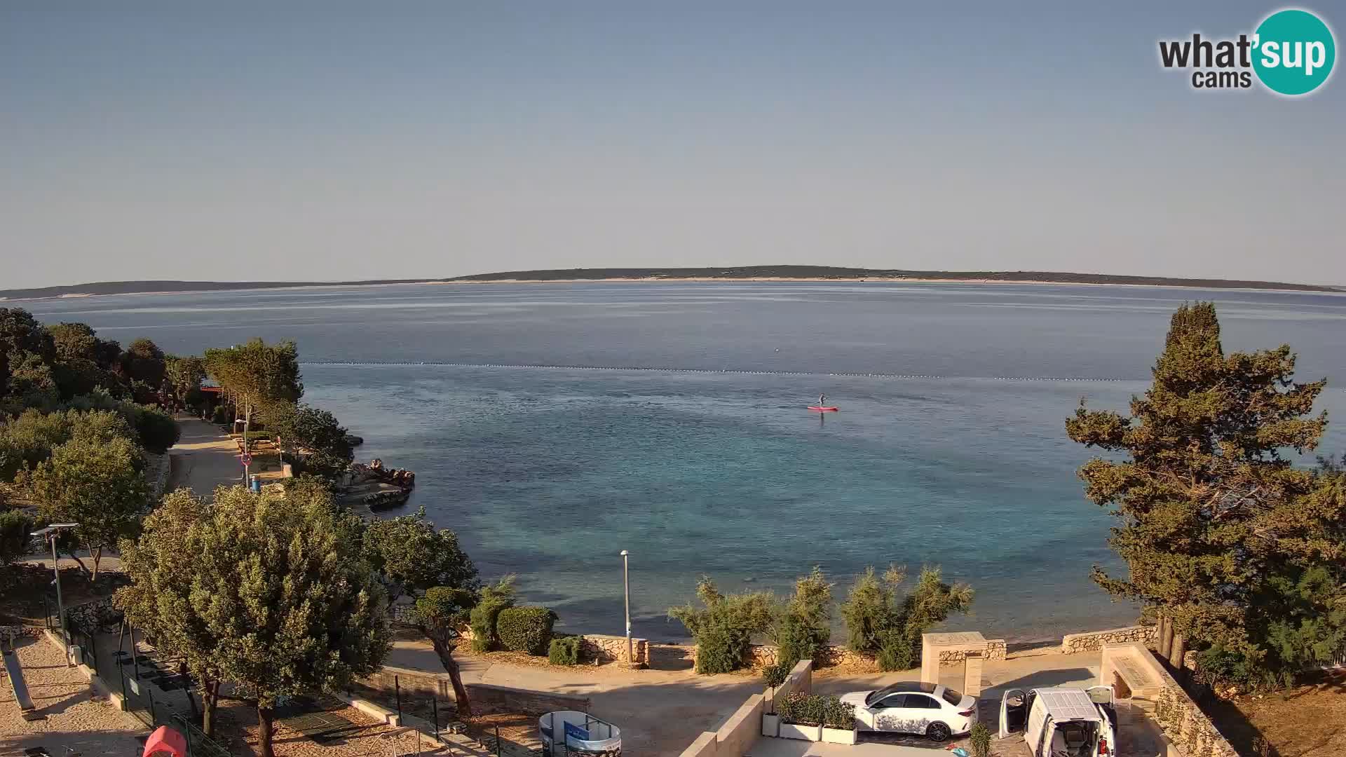 Spletna kamera Plaža Male Mandre – Pogled v živo z otoka Pag