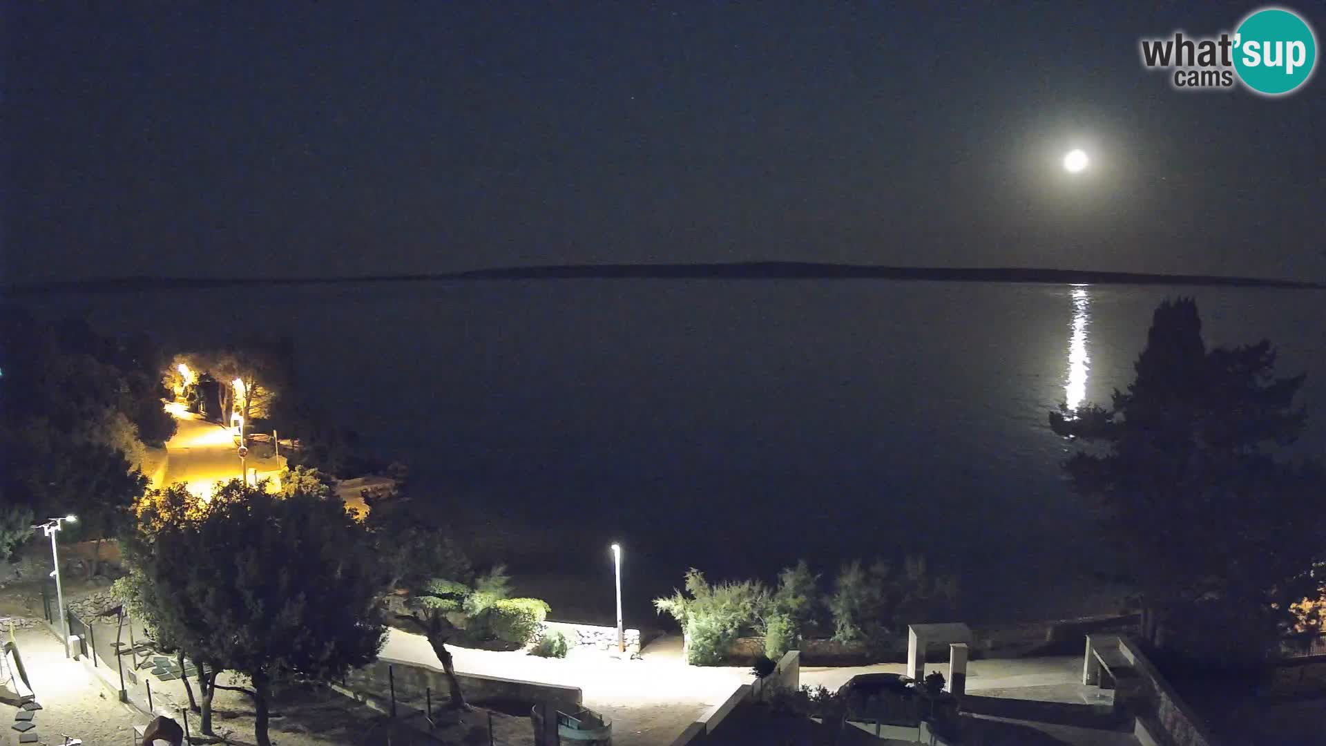 Spletna kamera Plaža Male Mandre – Pogled v živo z otoka Pag