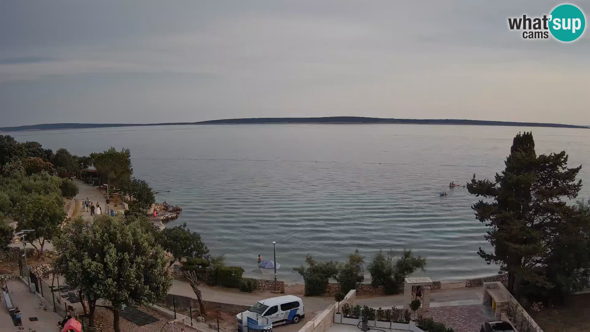 Spletna kamera Plaža Male Mandre – Pogled v živo z otoka Pag