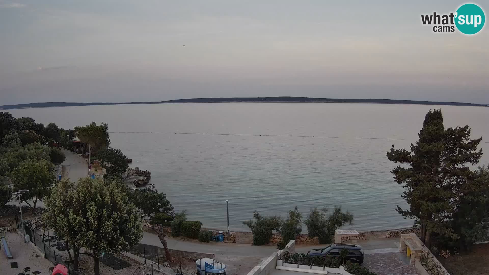 Spletna kamera Plaža Male Mandre – Pogled v živo z otoka Pag