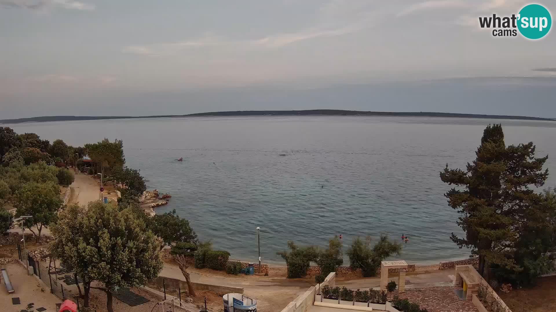 Spletna kamera Plaža Male Mandre – Pogled v živo z otoka Pag