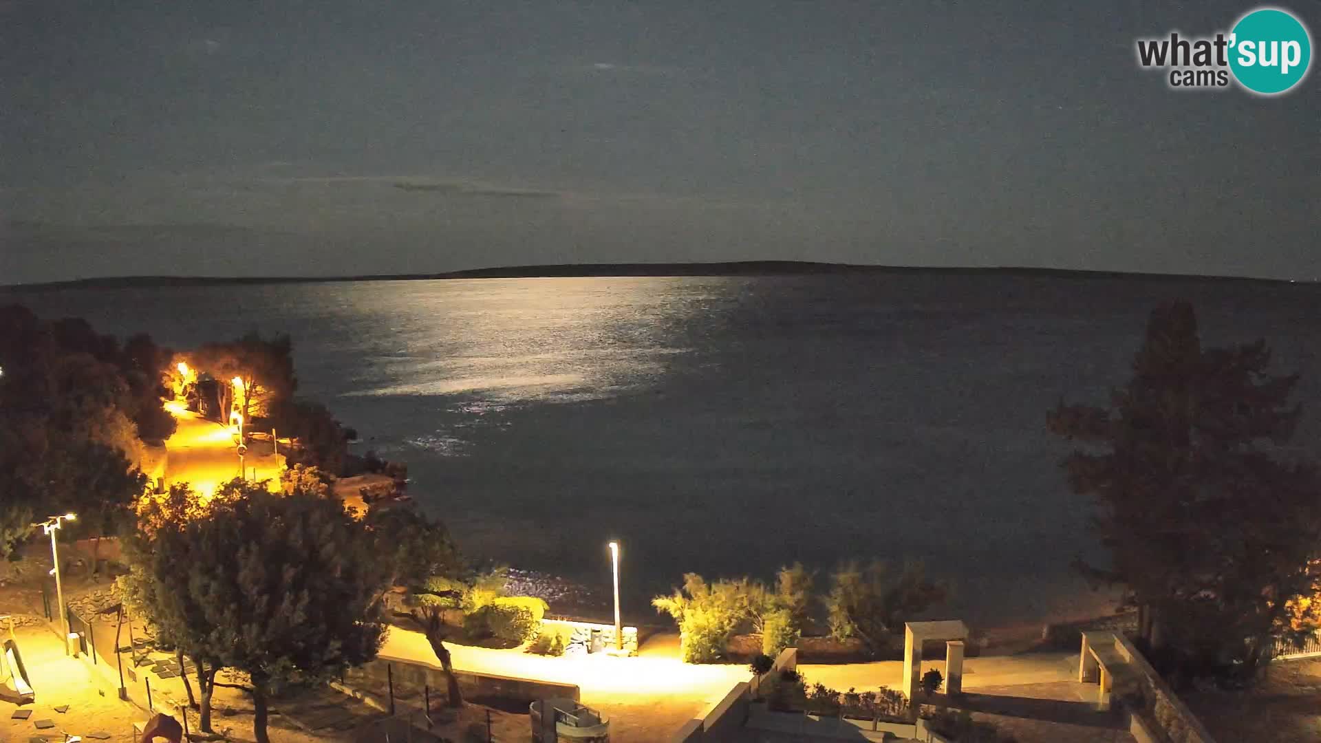 Spletna kamera Plaža Male Mandre – Pogled v živo z otoka Pag