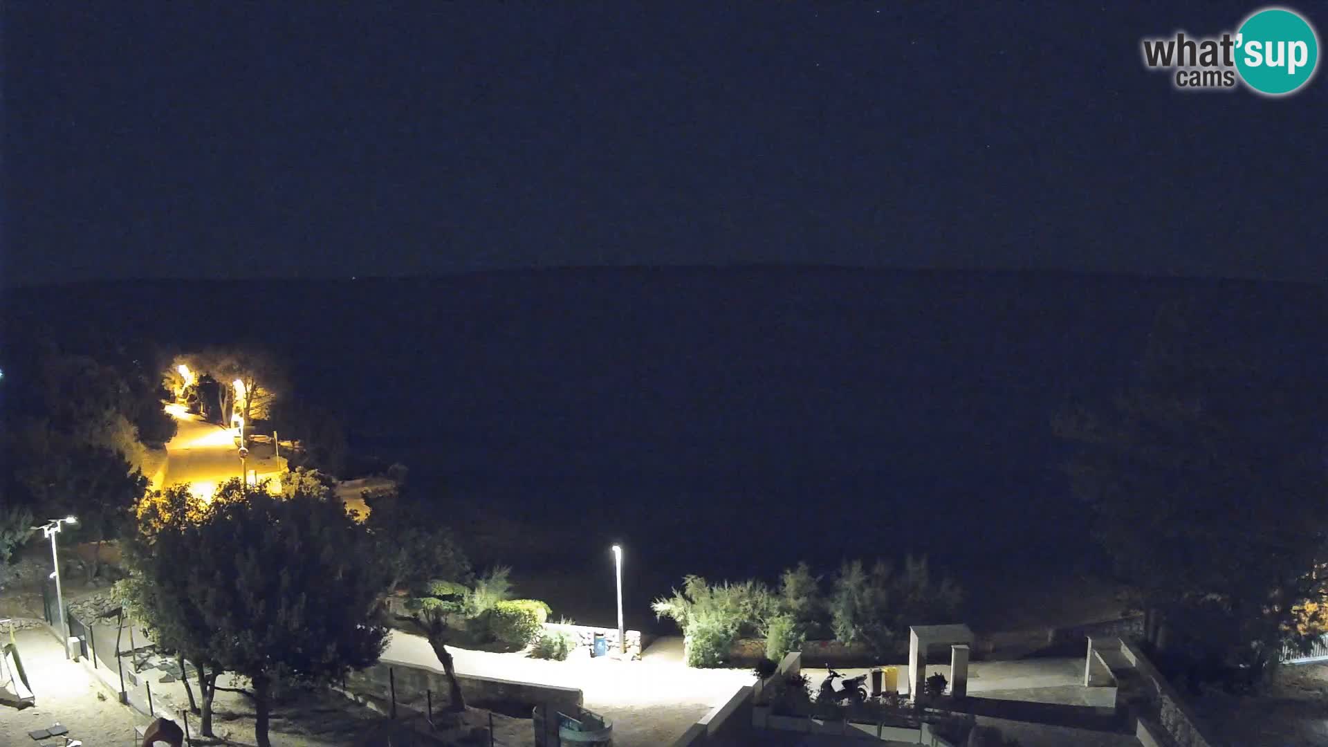 Spletna kamera Plaža Male Mandre – Pogled v živo z otoka Pag