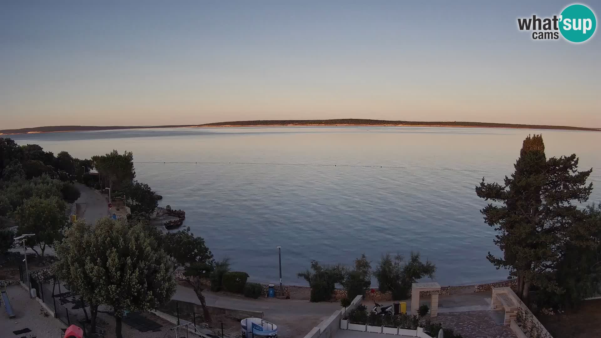 Web kamera Plaža Male Mandre – Pogled uživo s otoka Paga
