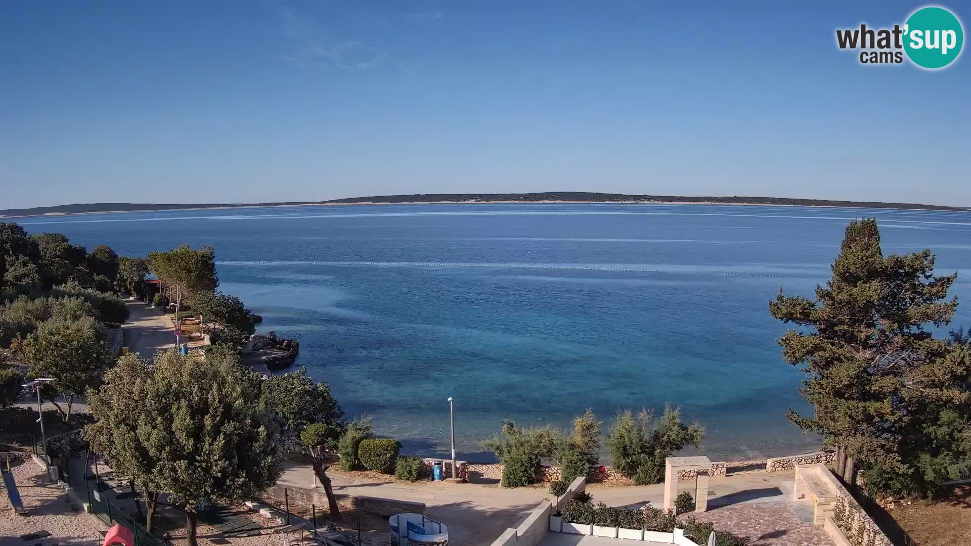 Spletna kamera Plaža Male Mandre – Pogled v živo z otoka Pag