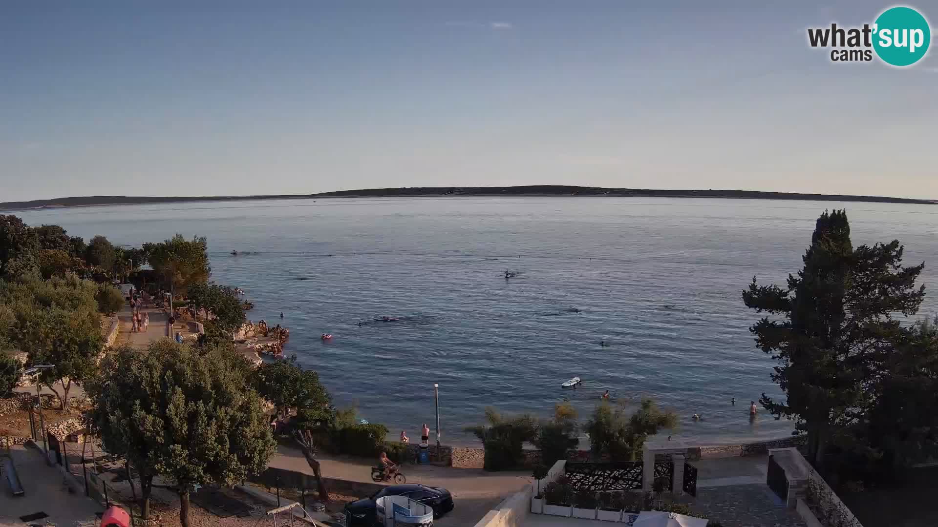 Spletna kamera Plaža Male Mandre – Pogled v živo z otoka Pag