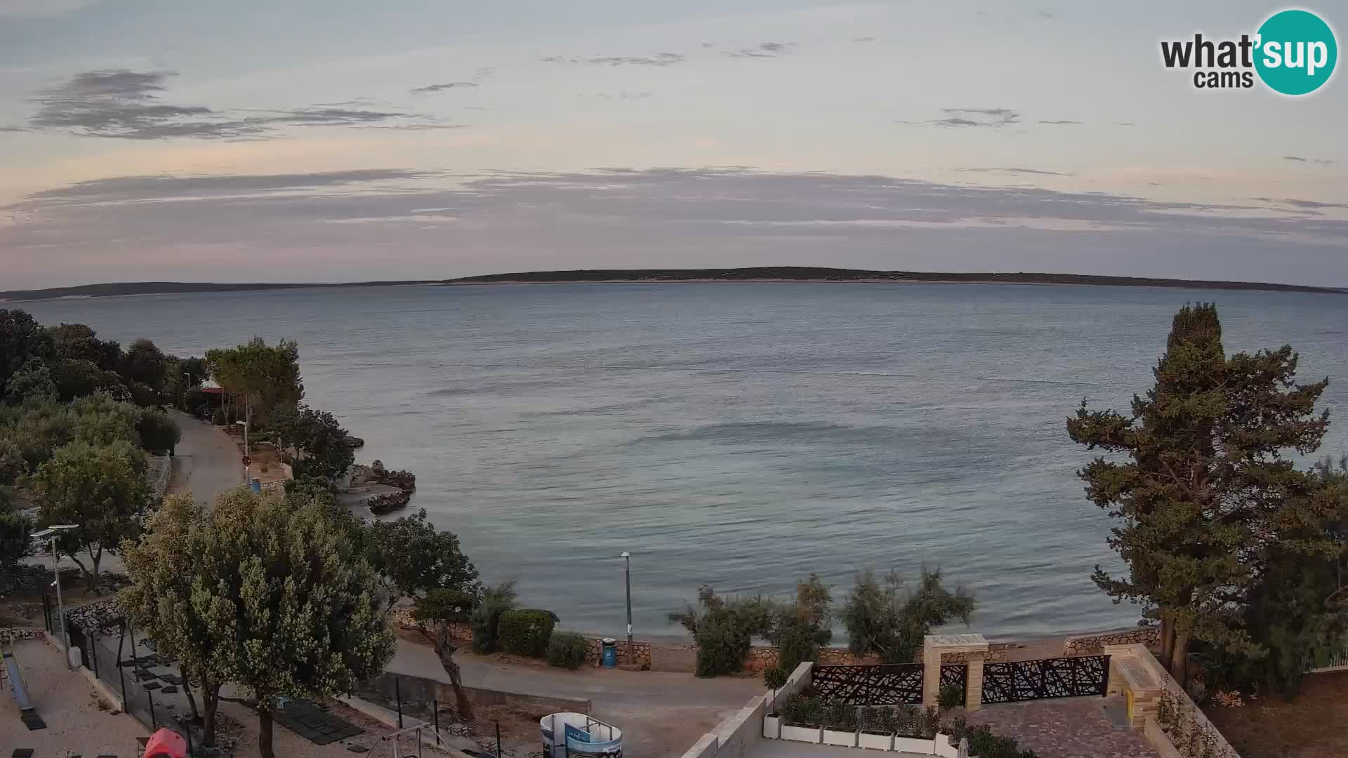 Web kamera Plaža Male Mandre – Pogled uživo s otoka Paga