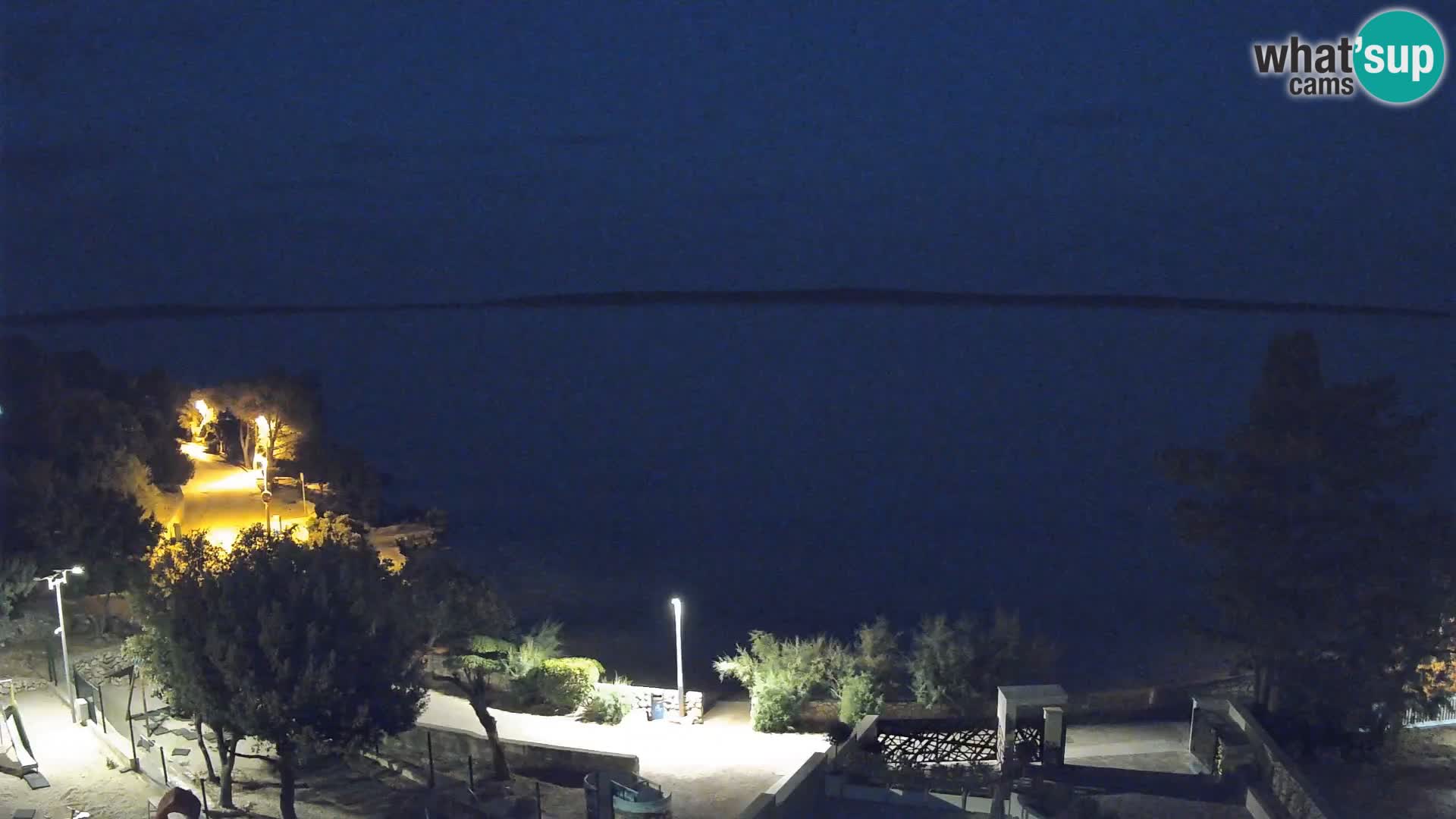 Spletna kamera Plaža Male Mandre – Pogled v živo z otoka Pag