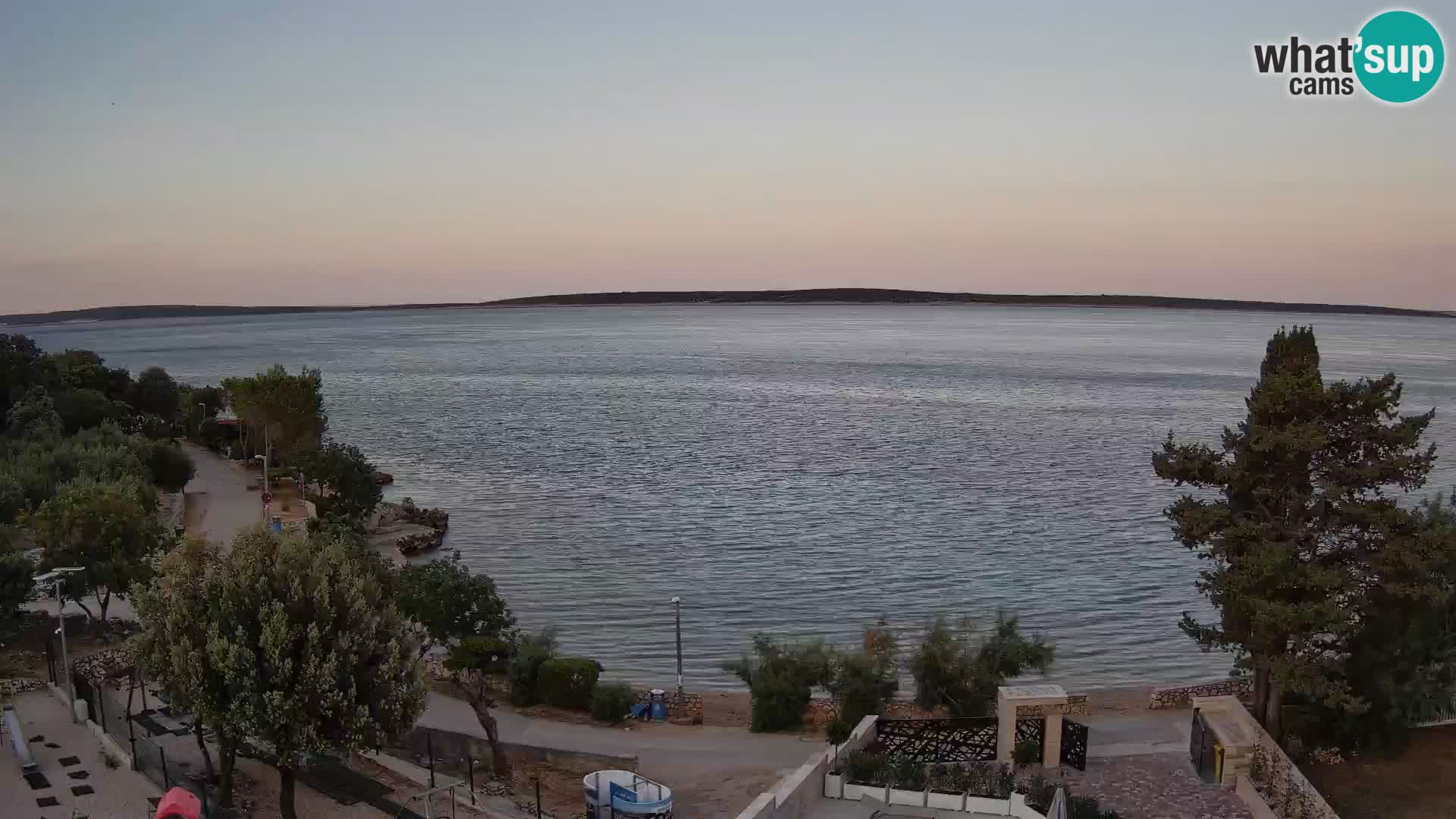 Web kamera Plaža Male Mandre – Pogled uživo s otoka Paga