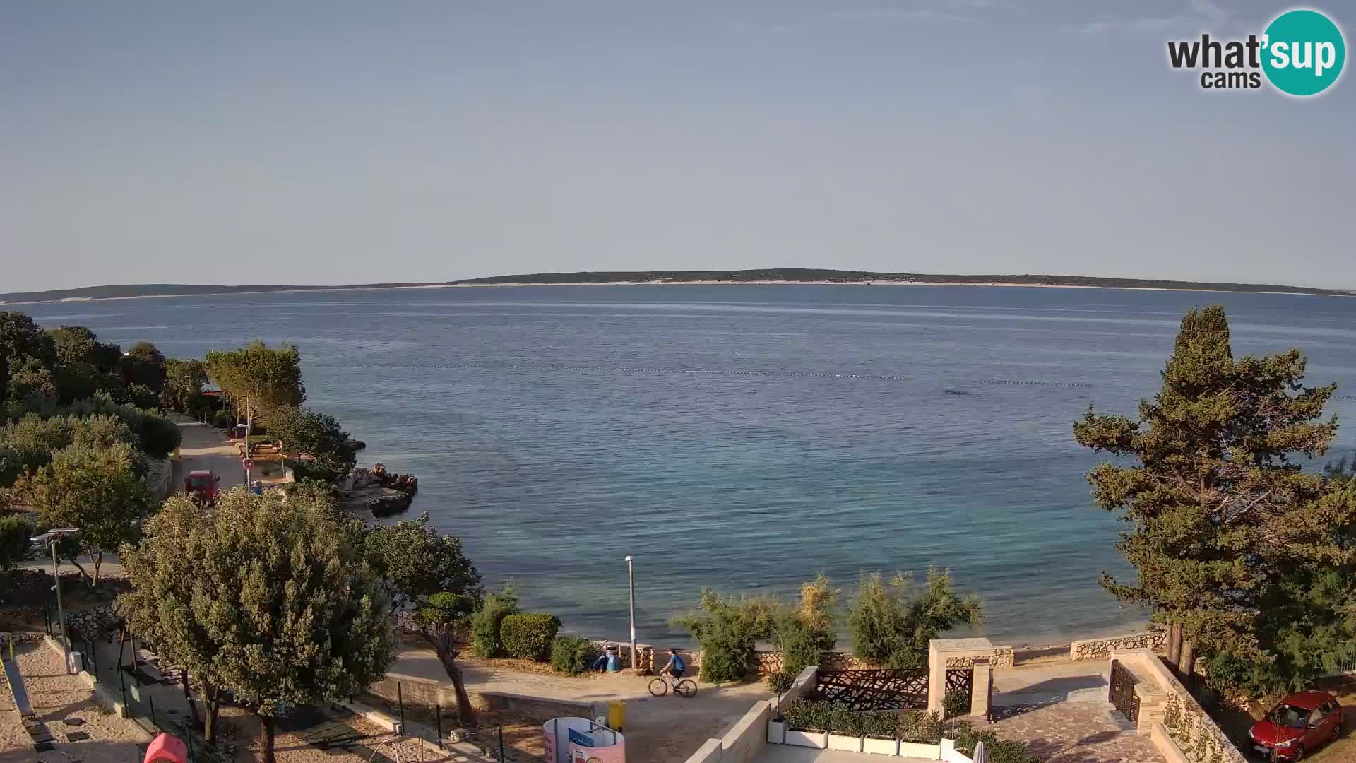 Spletna kamera Plaža Male Mandre – Pogled v živo z otoka Pag