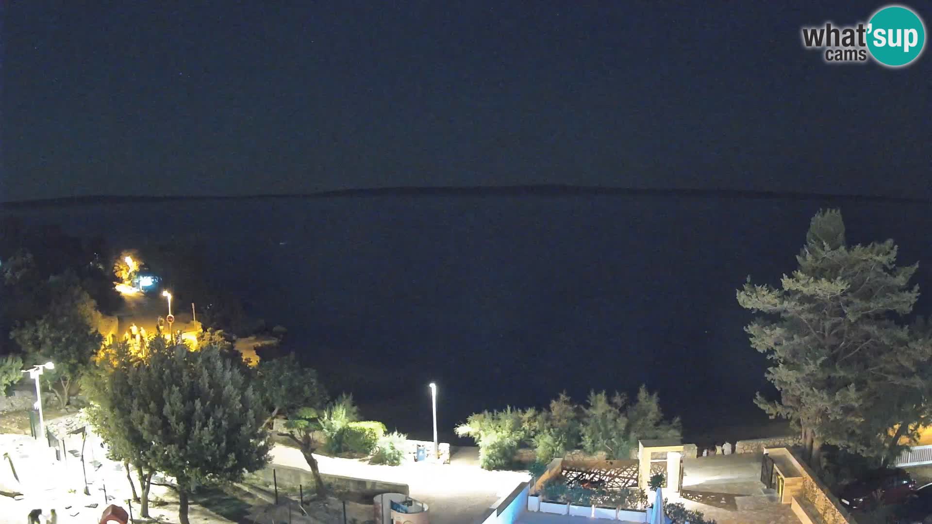 Spletna kamera Plaža Male Mandre – Pogled v živo z otoka Pag