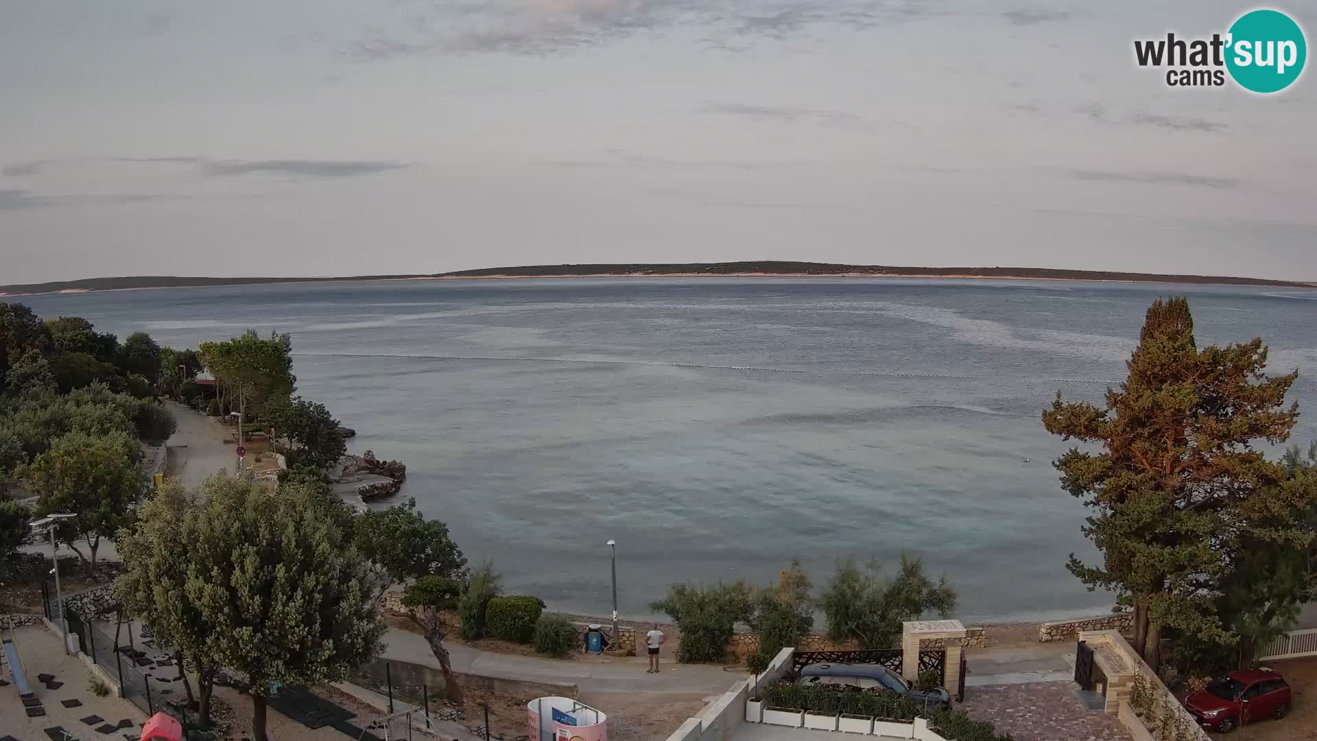 Spletna kamera Plaža Male Mandre – Pogled v živo z otoka Pag