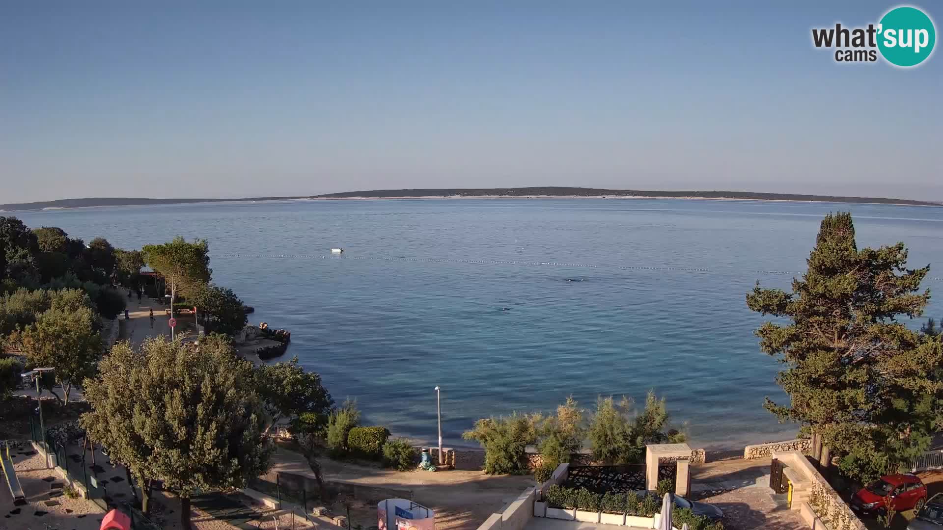 Spletna kamera Plaža Male Mandre – Pogled v živo z otoka Pag