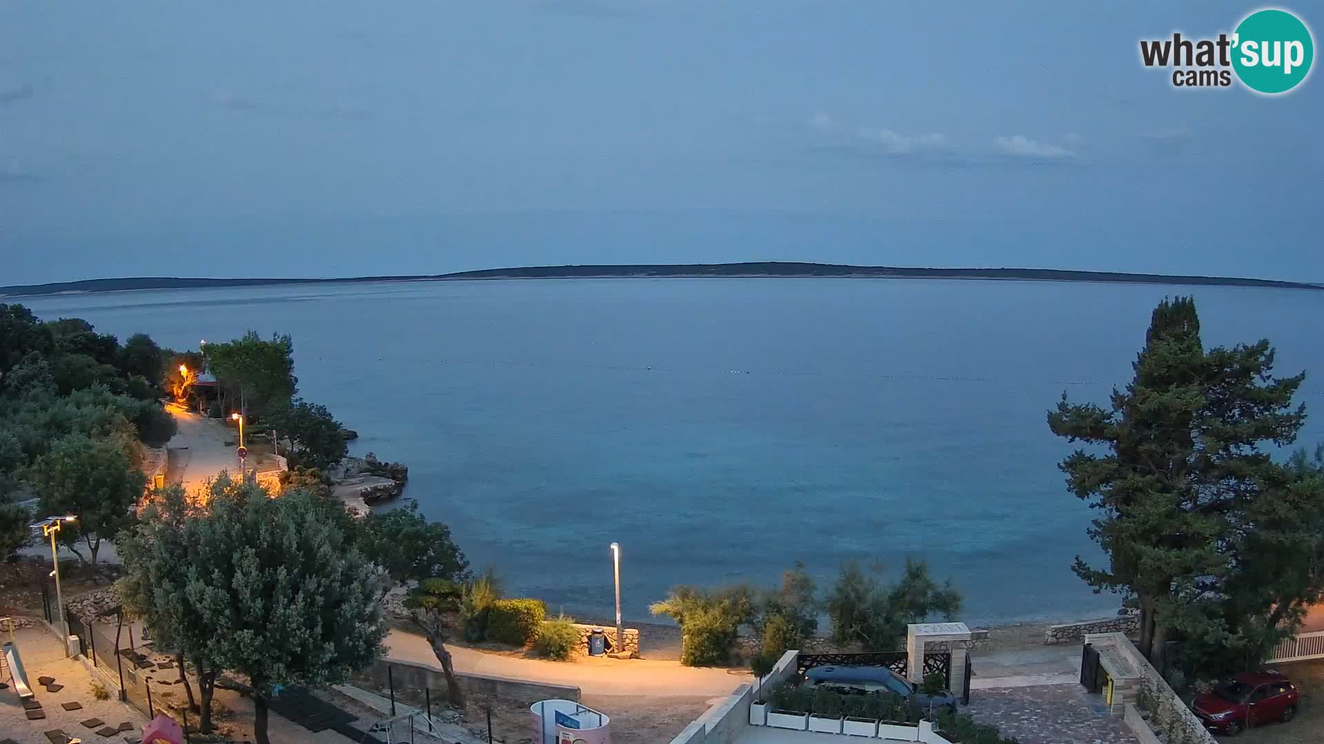 Spletna kamera Plaža Male Mandre – Pogled v živo z otoka Pag
