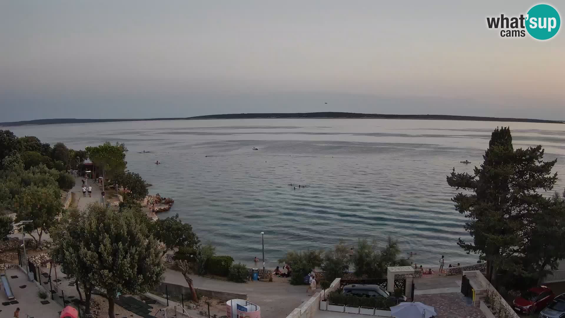 Spletna kamera Plaža Male Mandre – Pogled v živo z otoka Pag