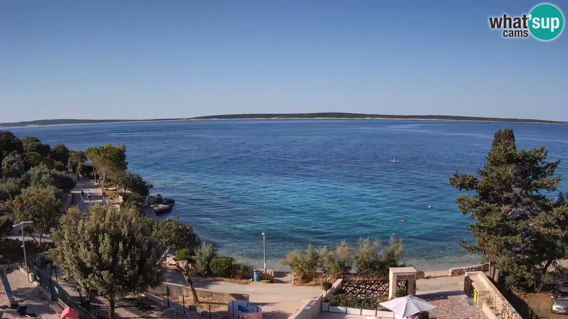 Spletna kamera Plaža Male Mandre – Pogled v živo z otoka Pag