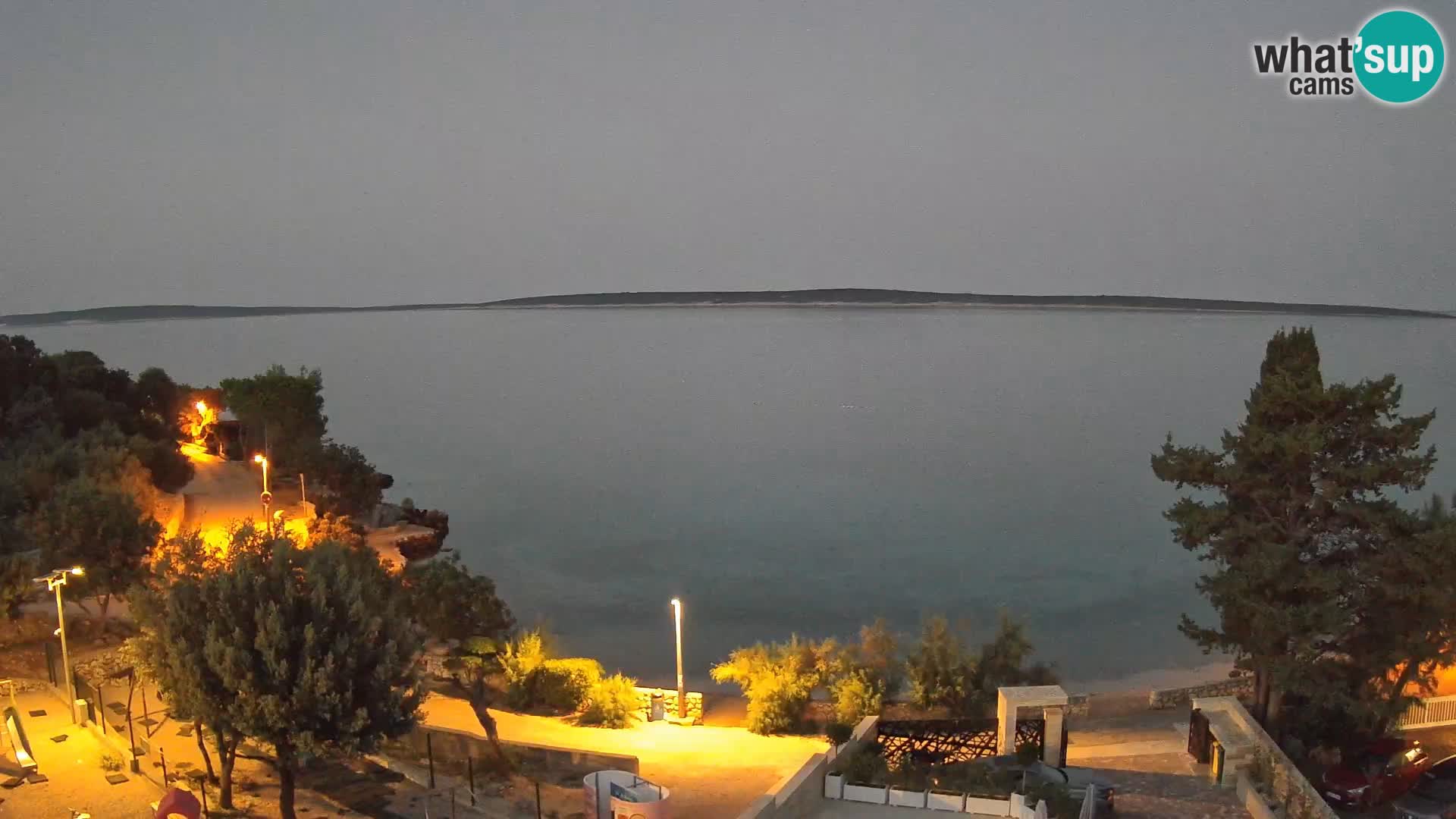 Spletna kamera Plaža Male Mandre – Pogled v živo z otoka Pag