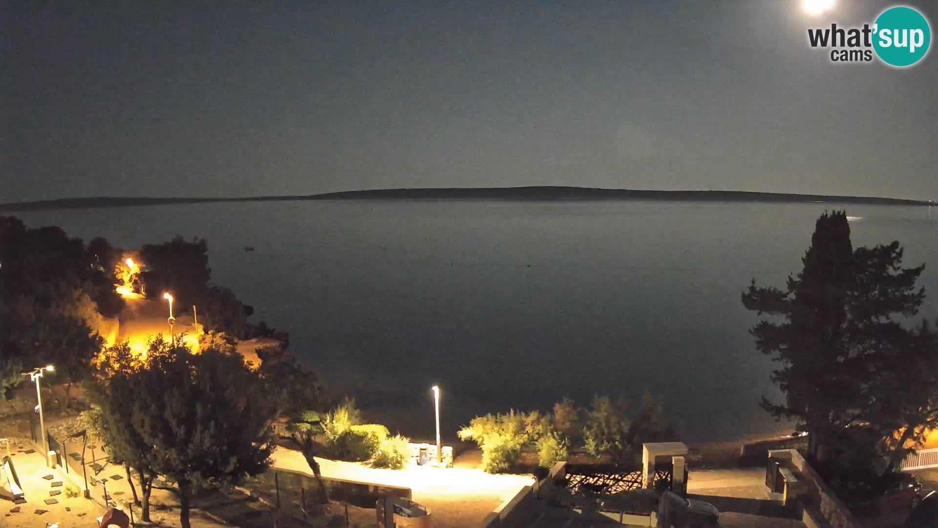 Spletna kamera Plaža Male Mandre – Pogled v živo z otoka Pag