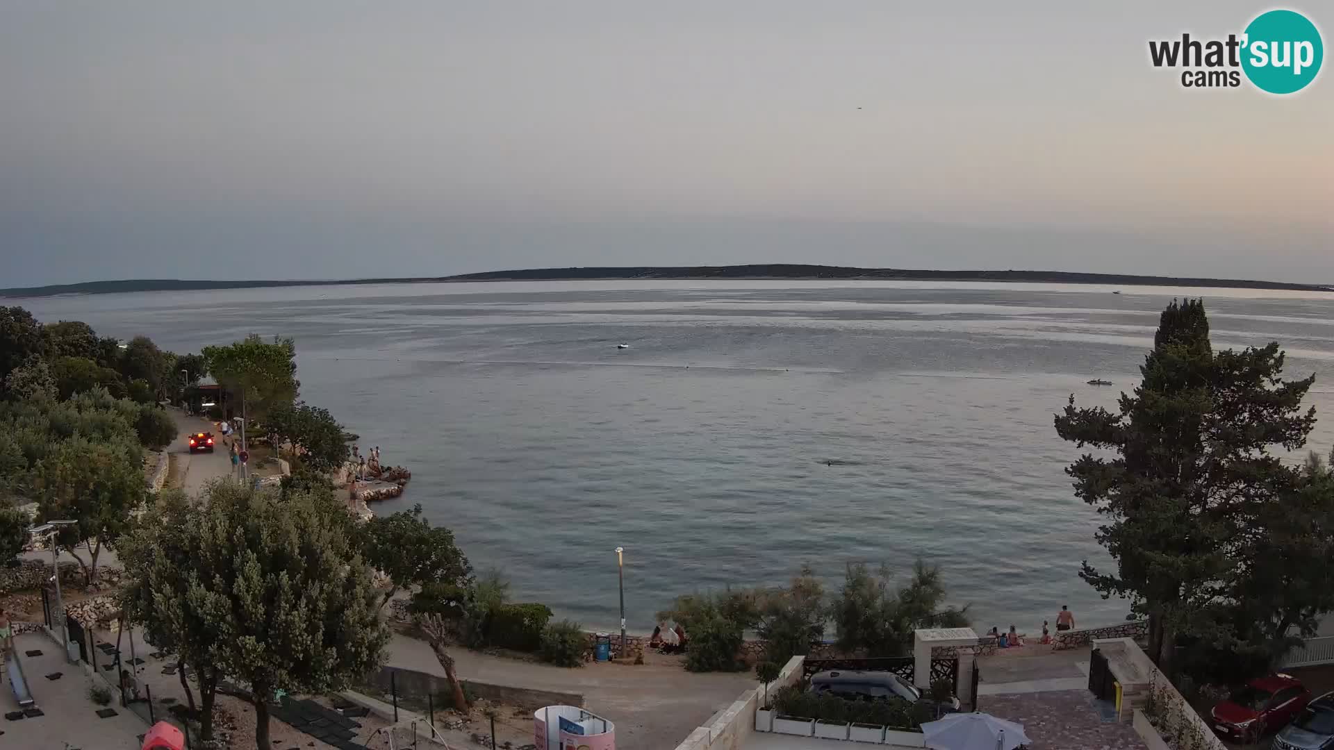 Spletna kamera Plaža Male Mandre – Pogled v živo z otoka Pag