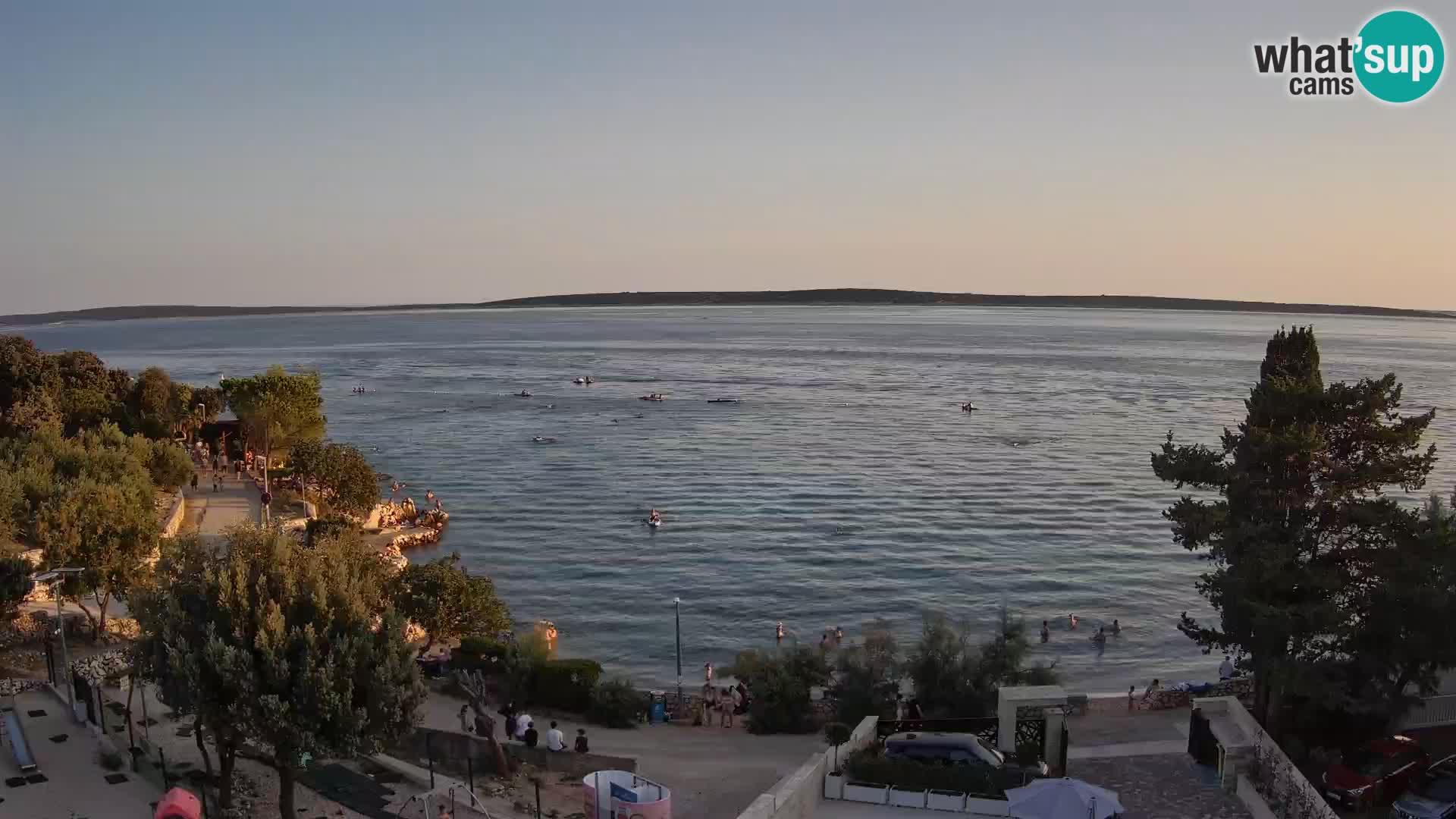 Spletna kamera Plaža Male Mandre – Pogled v živo z otoka Pag