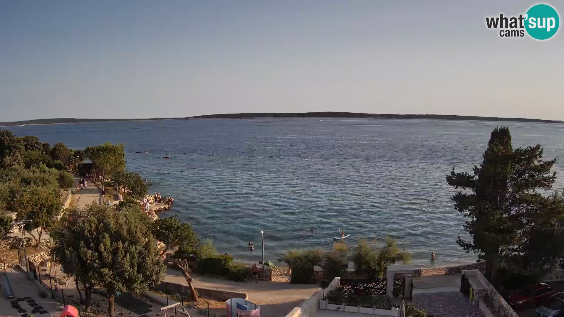 Spletna kamera Plaža Male Mandre – Pogled v živo z otoka Pag