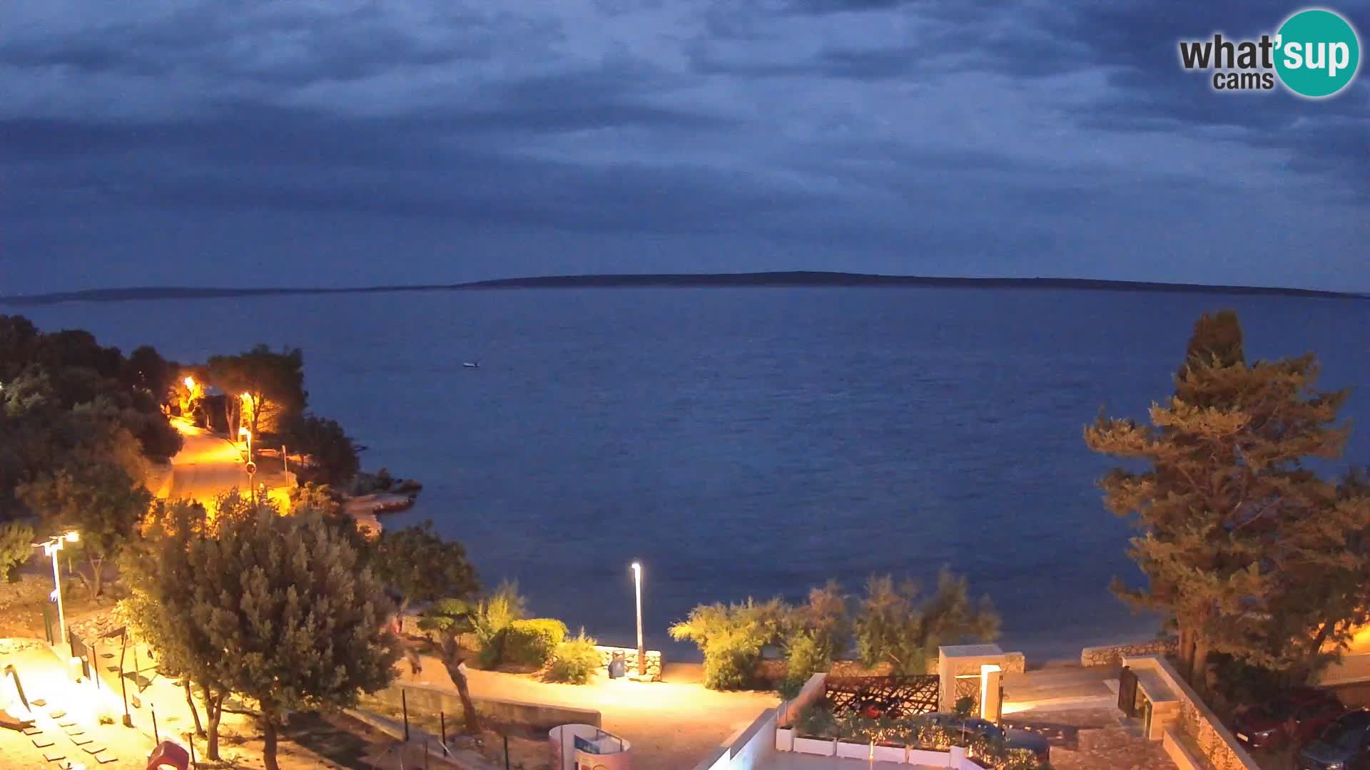 Spletna kamera Plaža Male Mandre – Pogled v živo z otoka Pag