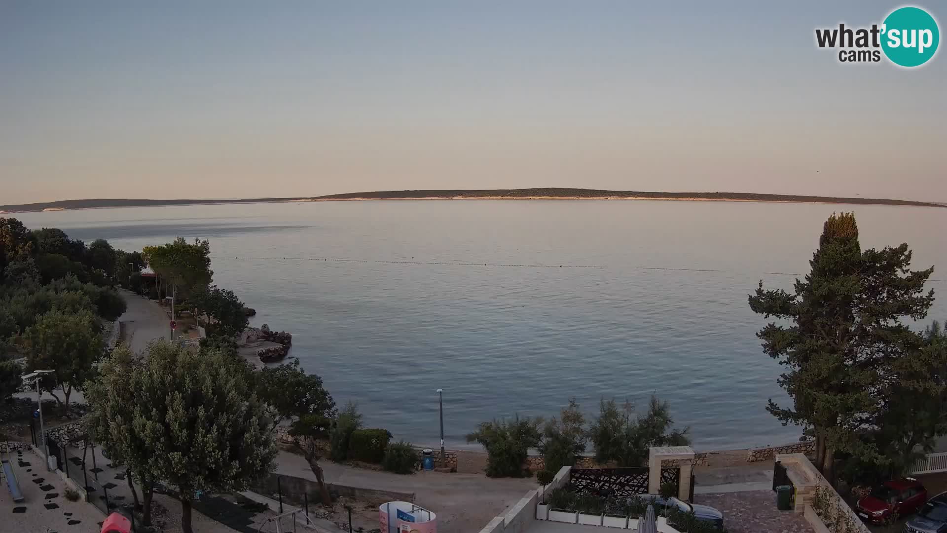 Spletna kamera Plaža Male Mandre – Pogled v živo z otoka Pag