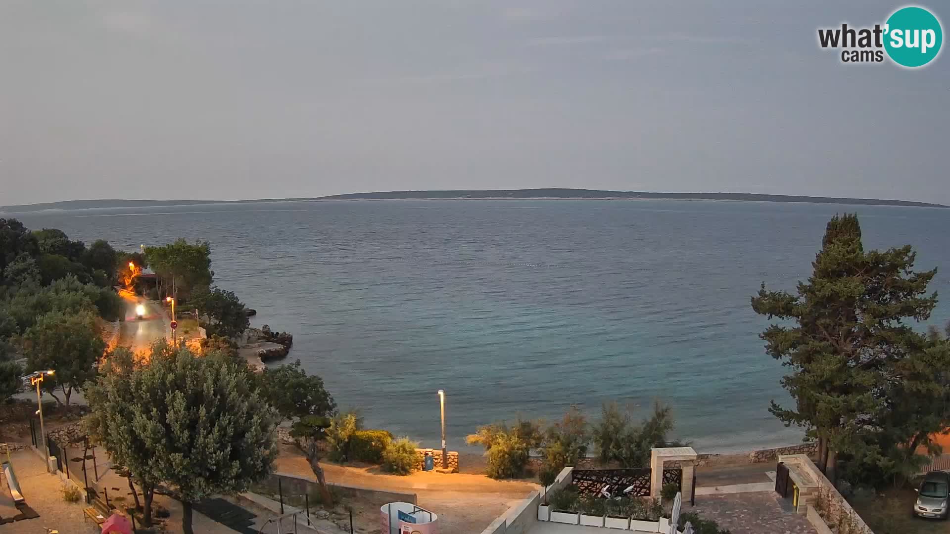 Spletna kamera Plaža Male Mandre – Pogled v živo z otoka Pag