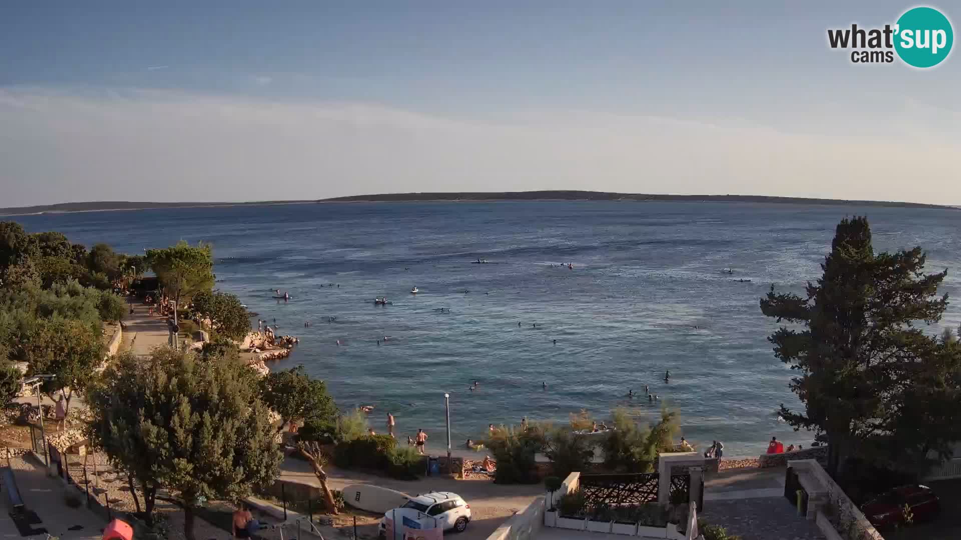 Spletna kamera Plaža Male Mandre – Pogled v živo z otoka Pag