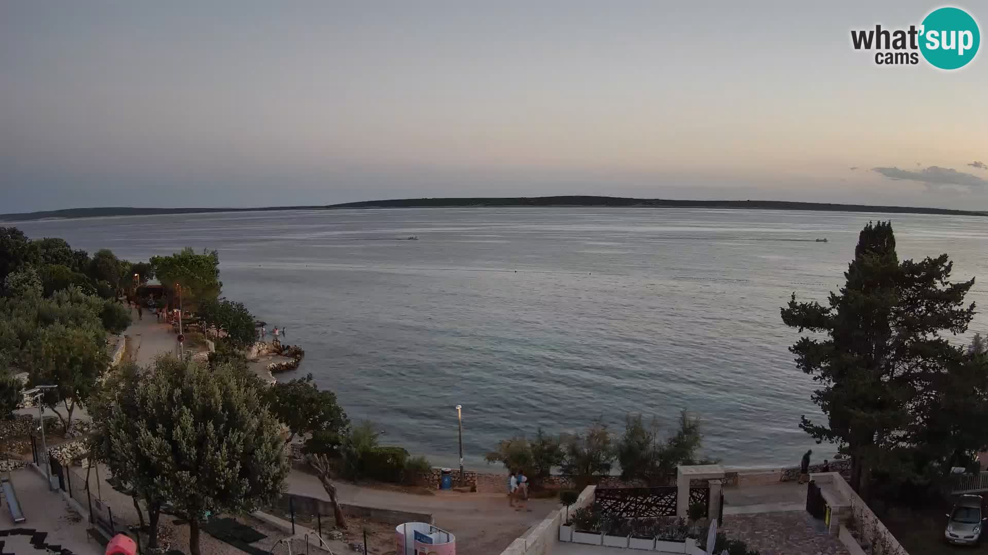Spletna kamera Plaža Male Mandre – Pogled v živo z otoka Pag