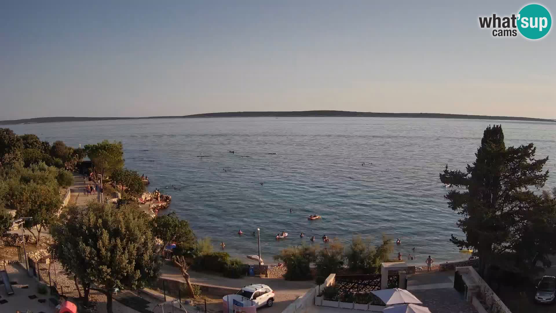 Spletna kamera Plaža Male Mandre – Pogled v živo z otoka Pag