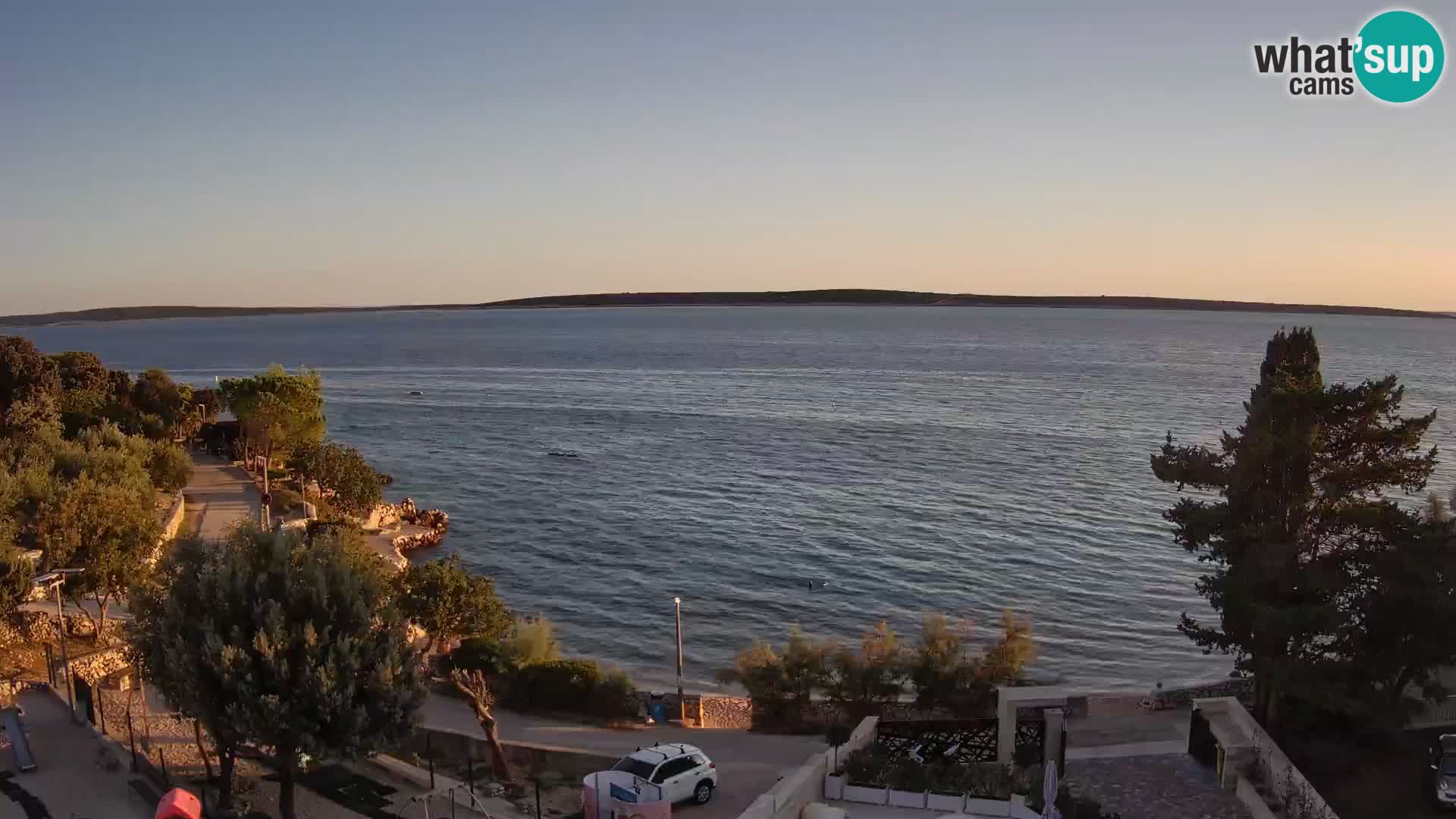 Spletna kamera Plaža Male Mandre – Pogled v živo z otoka Pag