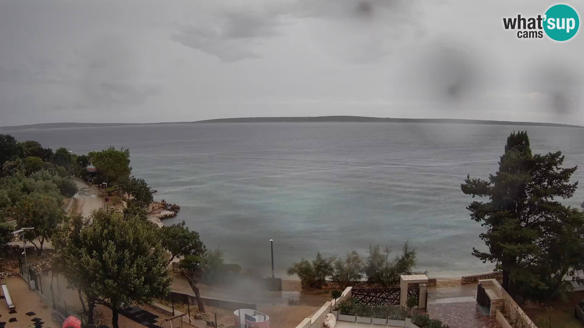 Spletna kamera Plaža Male Mandre – Pogled v živo z otoka Pag