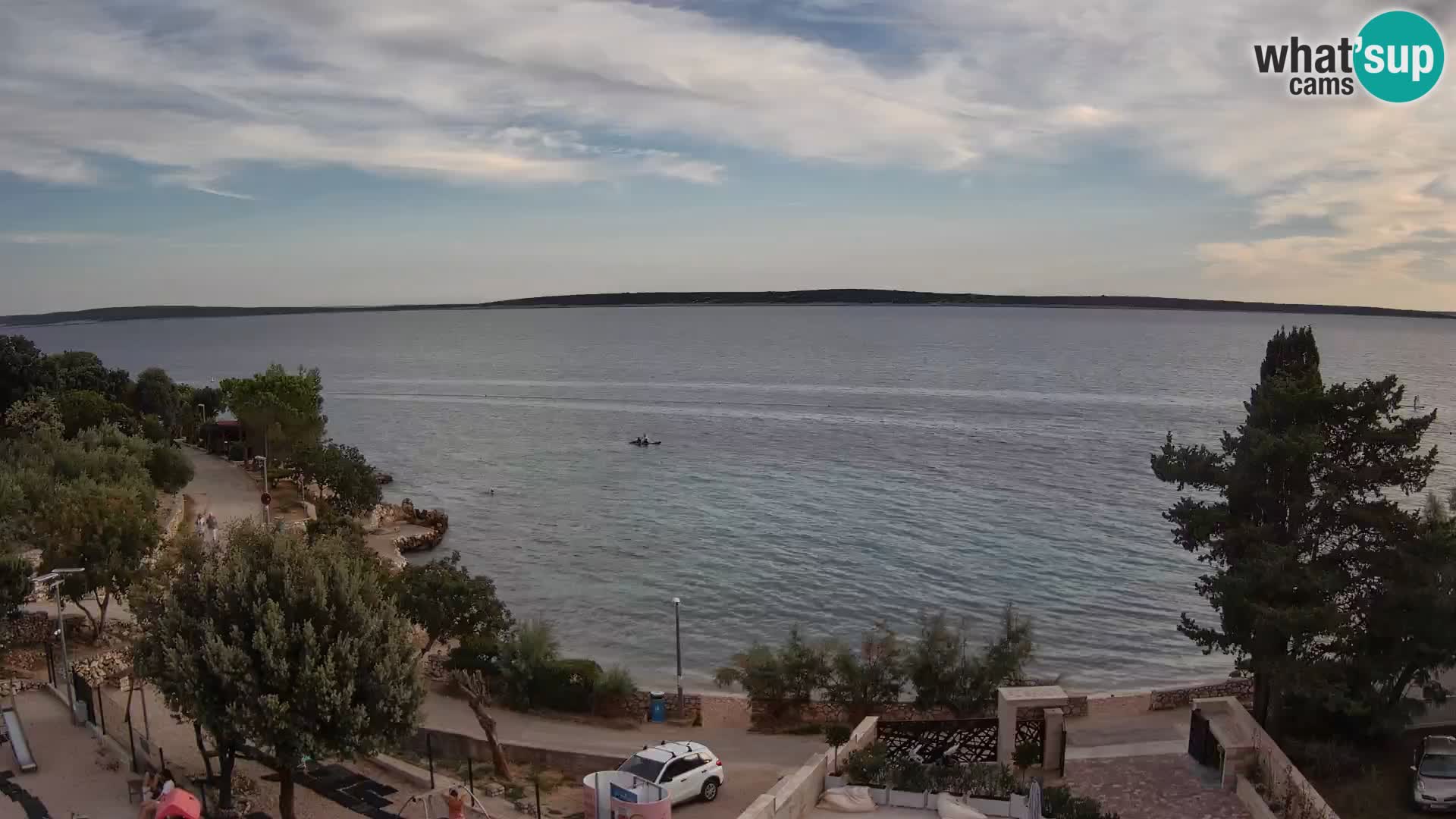 Spletna kamera Plaža Male Mandre – Pogled v živo z otoka Pag