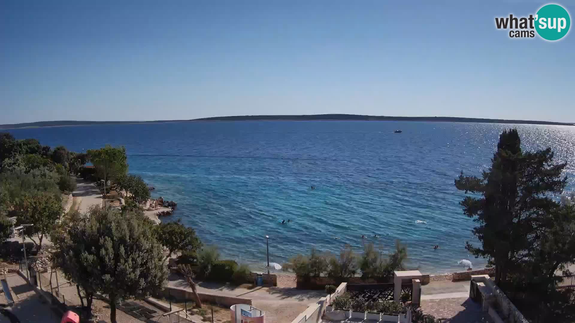 Spletna kamera Plaža Male Mandre – Pogled v živo z otoka Pag