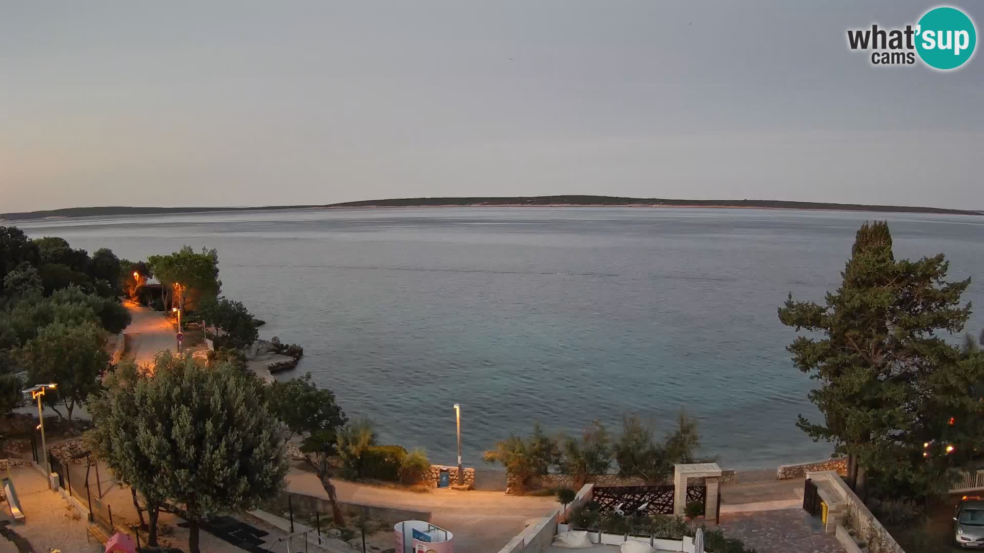 Spletna kamera Plaža Male Mandre – Pogled v živo z otoka Pag