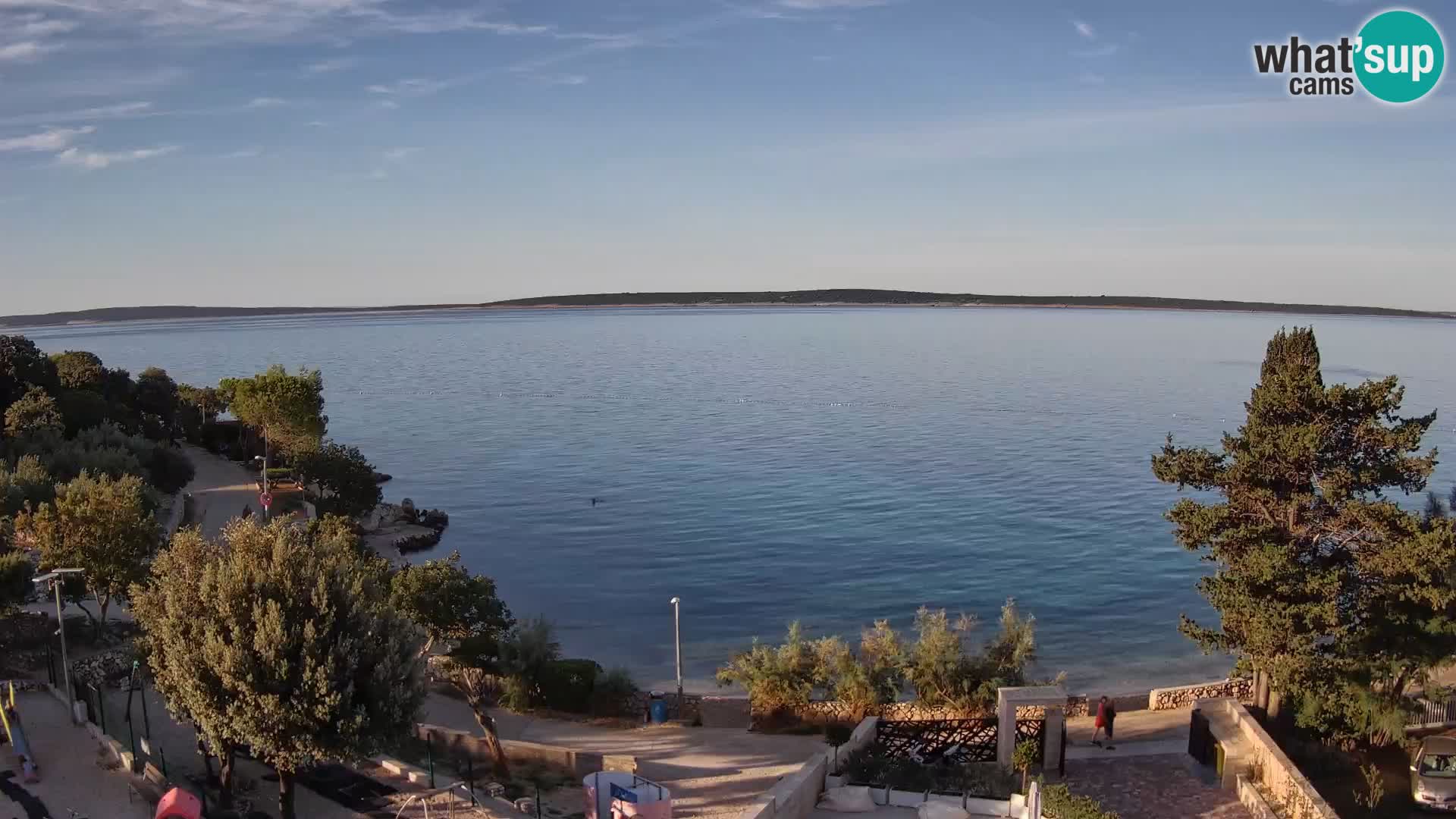 Spletna kamera Plaža Male Mandre – Pogled v živo z otoka Pag