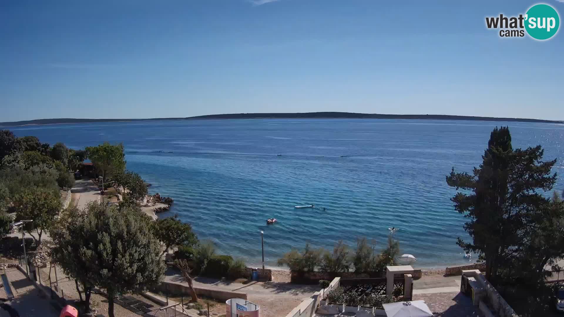 Spletna kamera Plaža Male Mandre – Pogled v živo z otoka Pag