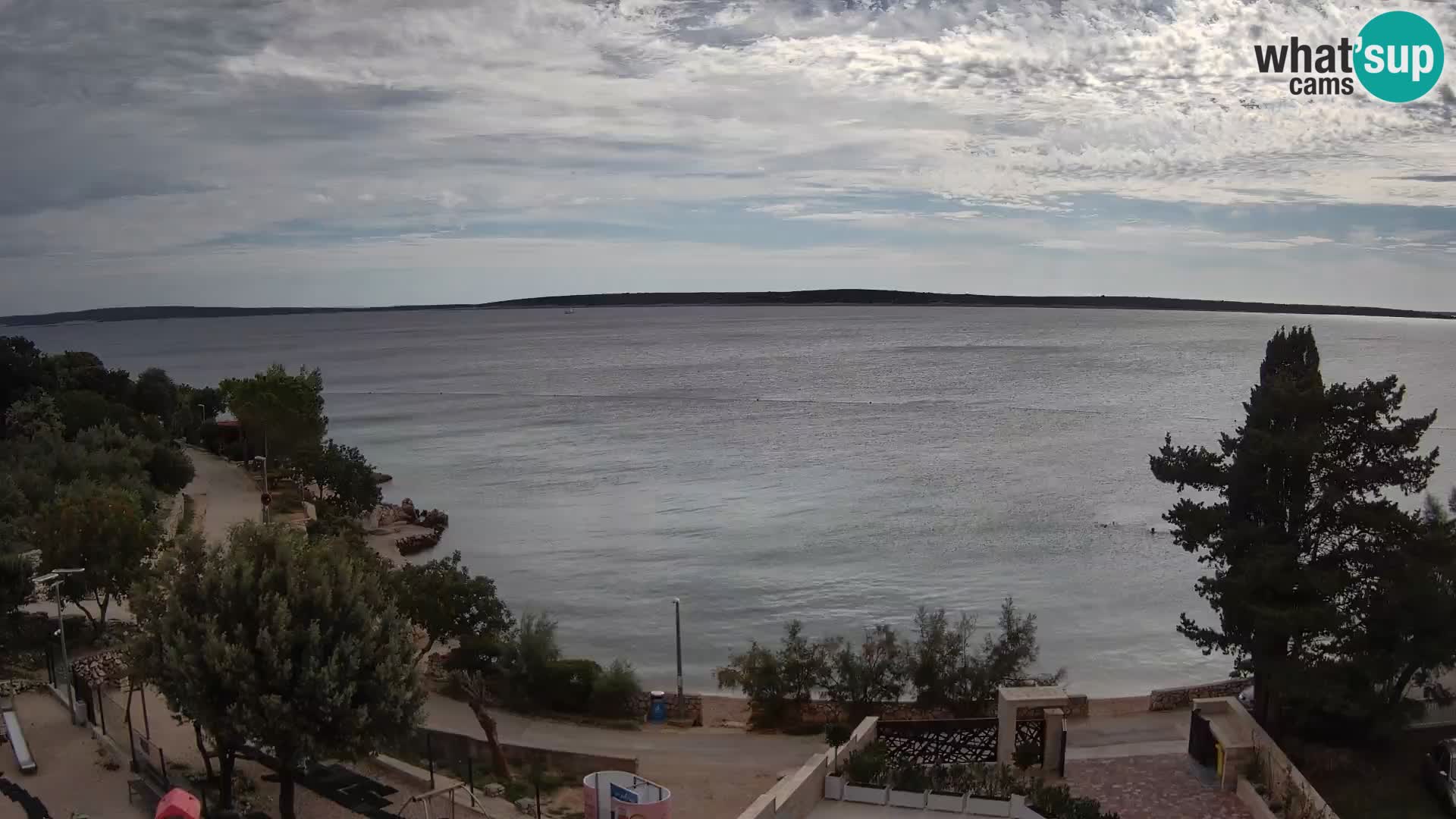 Spletna kamera Plaža Male Mandre – Pogled v živo z otoka Pag