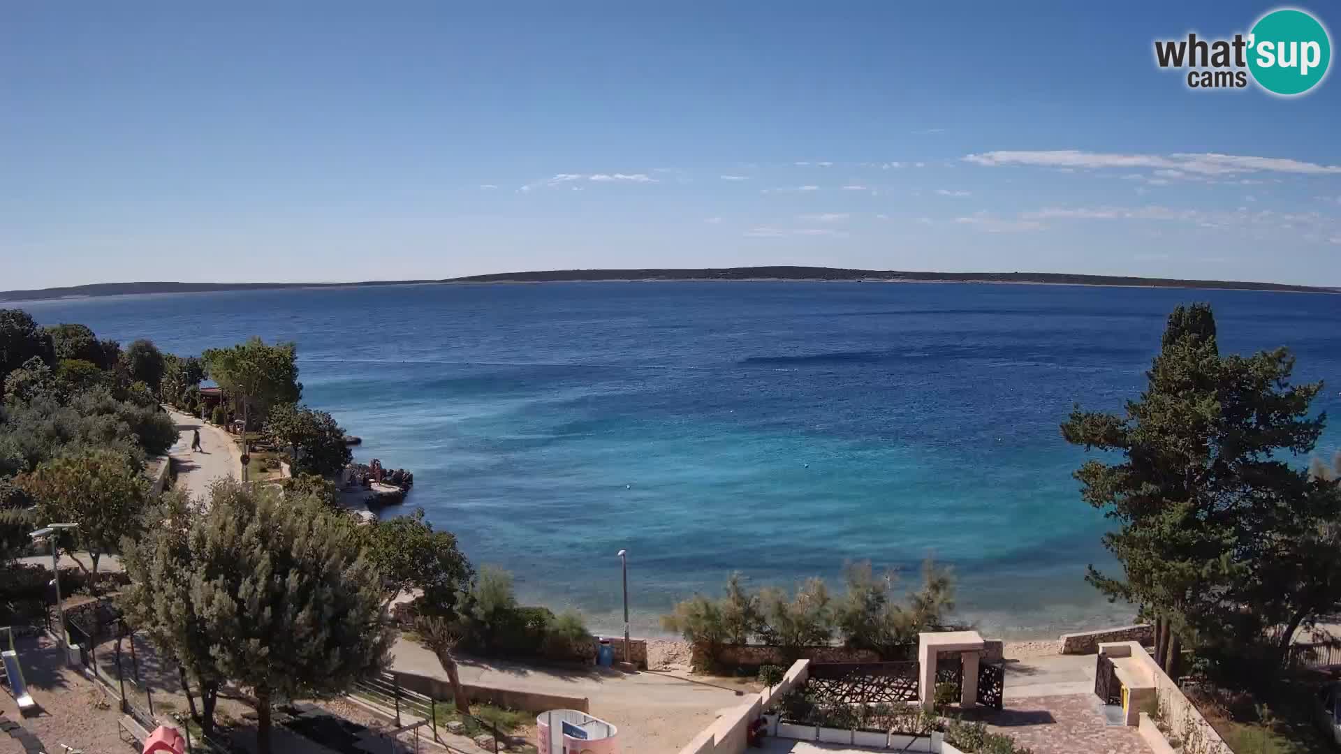 Spletna kamera Plaža Male Mandre – Pogled v živo z otoka Pag