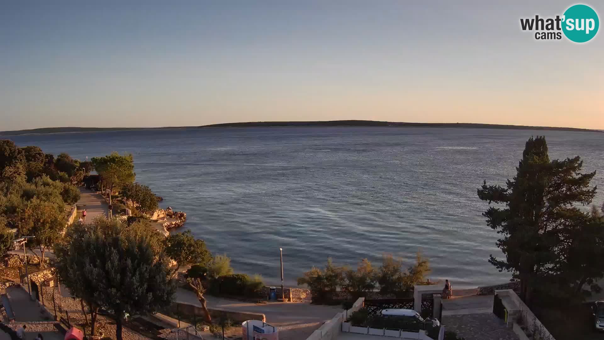 Spletna kamera Plaža Male Mandre – Pogled v živo z otoka Pag